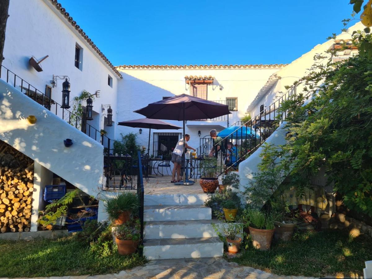 Bed and Breakfast Cortijo La Haza Iznájar Exteriér fotografie