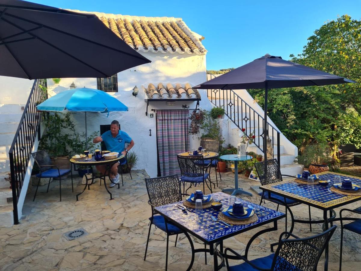 Bed and Breakfast Cortijo La Haza Iznájar Exteriér fotografie