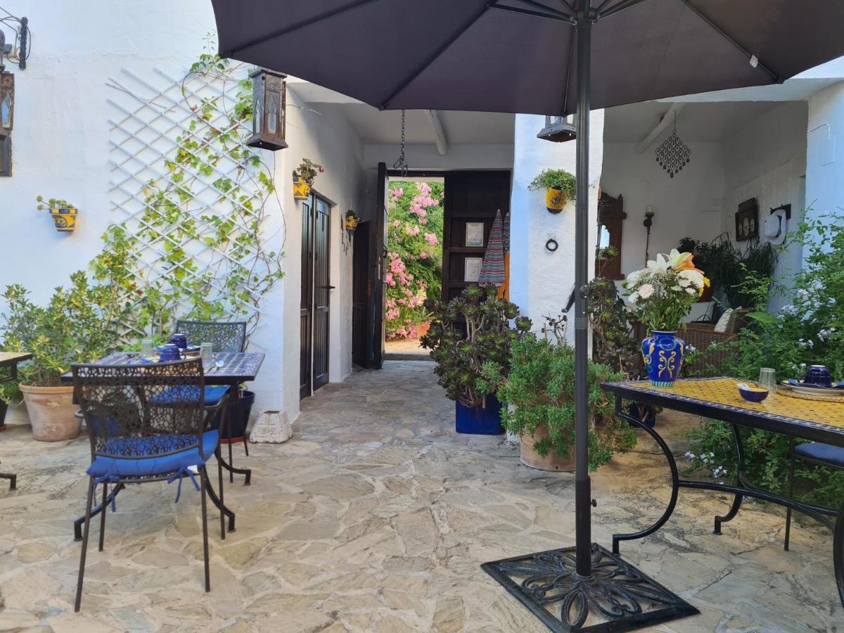Bed and Breakfast Cortijo La Haza Iznájar Exteriér fotografie