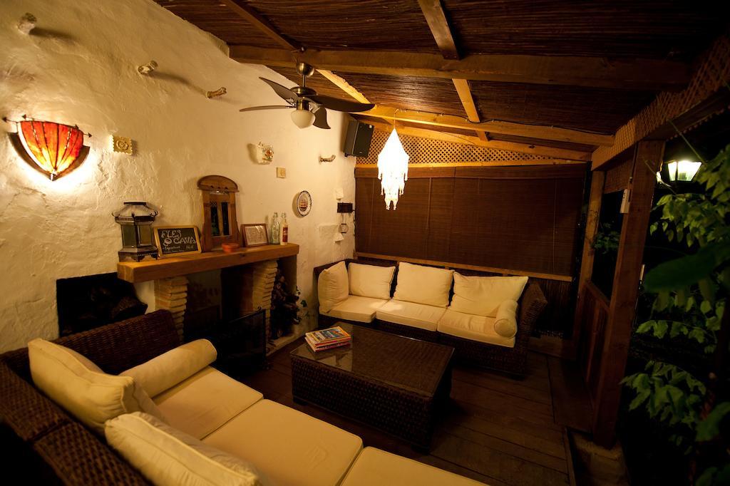 Bed and Breakfast Cortijo La Haza Iznájar Exteriér fotografie